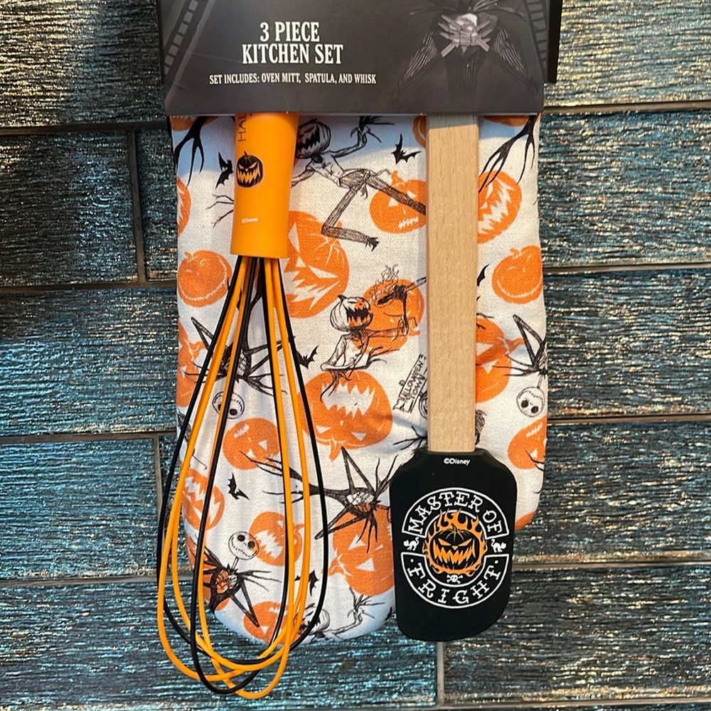The Nightmare Before Christmas Kitchen Set Disney Jack Oven Mitt Spatula Whisk